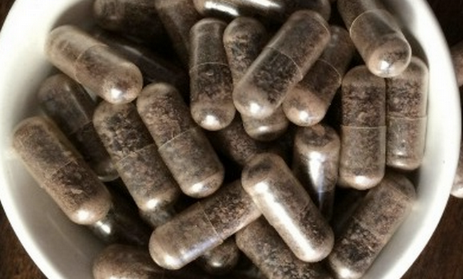 Placenta Encapsulation Half Raw Method and Half Traditional Method